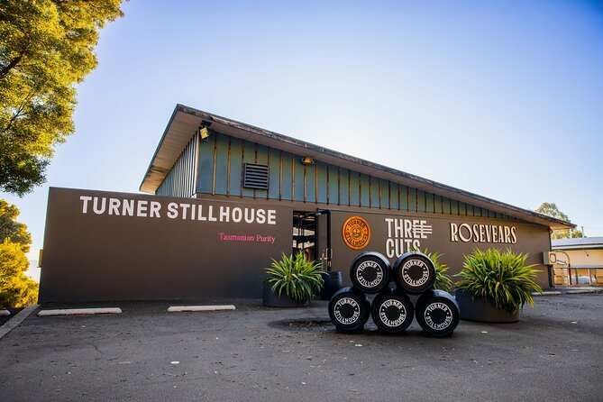 1 Hour Distillery Tour & Tasting in Turner Stillhouse - The behind-the-scenes distilling walkthrough: how the stills affect flavor