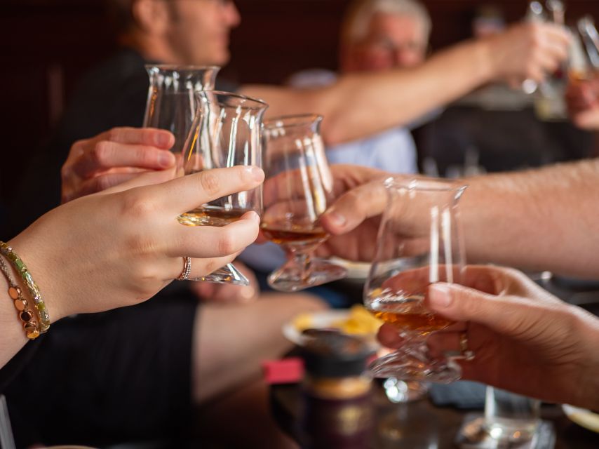 2-Hour Deluxe Whiskey & Food Tasting - Key highlights at a glance