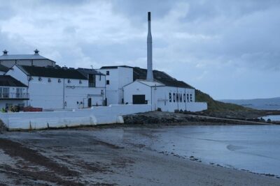 4-day Islay Platinum Whisky Tour - Whisky Included! With free pickup! - Edinburgh to Oban: Loch Lomond and The Drovers Inn Stop