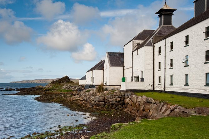 4-Day Islay & Whisky Tour Including Admissions from Edinburgh - Day 3: Ardbeg’s exclusive tasting, Laphroaig’s smoke, and Kildalton’s Celtic cross