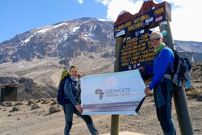 7 days Kilimanjaro climb via Machame route (Whiskey route) - Day 6: Midnight start, Stella Point (5,685m), and the sunrise to Uhuru Peak