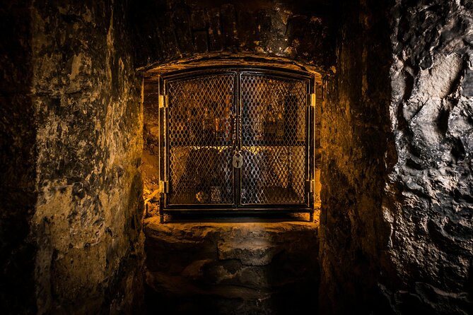 90min Underground Whisky Tasting in Edinburgh's Old Town - The 90-Minute Tasting Lesson: What Happens After You Meet