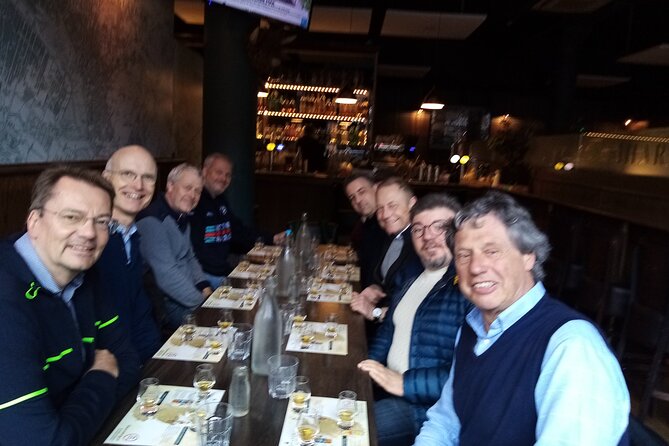 A Wee Walk and a Whisky: Unique Glasgow Walking Tour (5pm) - Who this tour suits best
