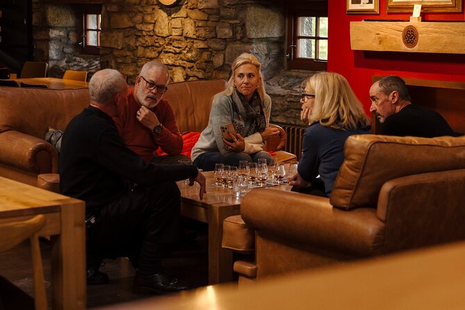 Aberfeldy Distillery Experience - The shop and take-home options: bottles, single cask choices, and a fill-your-own moment