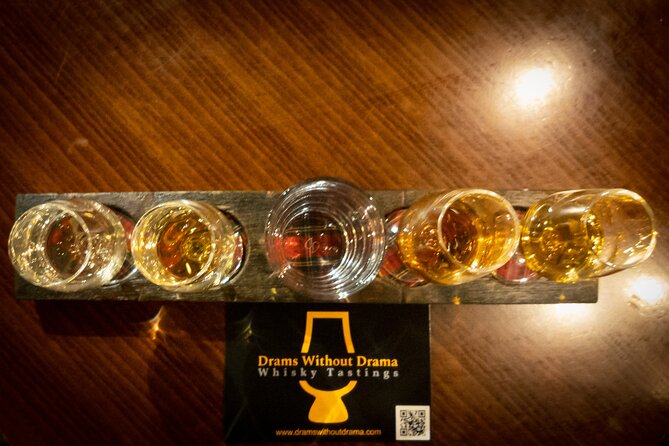 Afternoon Whisky Tasting in a Traditional Edinburgh Bar - Four Single Malts: What You Actually Sample