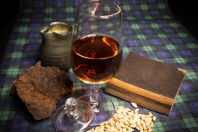 Afternoon Whisky Tasting in a Traditional Edinburgh Bar - The Part Most People Care About: History, Production, and Flavor Clues