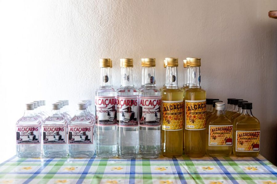 Algarve: Jeep Safari with Distillery Visit & Lunch - Whitewashed villages and old customs you can spot with your own eyes