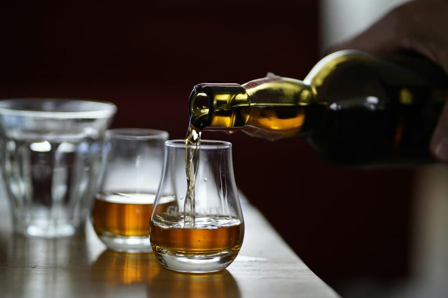 Bainbridge Island Discovery and Whiskey Tour - Who should book this Bainbridge Island whiskey tour