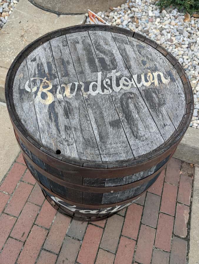 Bardstown Bourbon & Beer Walking Tour - Mr. Tubs Fine Cocktail Lounge and tasting flights that fill out the experience