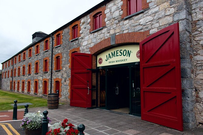 Blarney Castle Cork City and Jameson Distillery Small groups - Blarney Castle and Gardens: The Stone of Eloquence and a Real Castle Tour