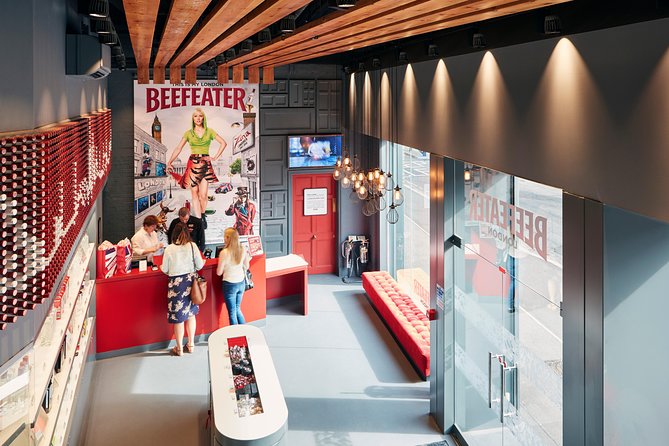 Borough Market & Beefeater Gin Distillery Tour - Borough Market: how to shop it like you’re local