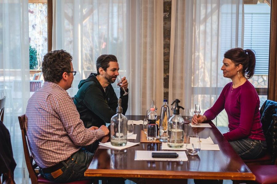 Budapest: Hungarian Whisky, Gin, and Pálinka Tasting - Food pairing basics: small plates that keep you enjoying, not just tolerating