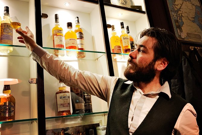 Casks & Chronicles: Day Tour of Scottish Whisky Distilleries - Dewar’s Aberfeldy Tasting and the Family Blend Story