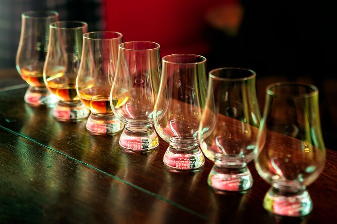 Cellar Of Scotland Walking Tour, taste Edinburgh's finest drinks - Stop 1 at St Andrew Square: real ale and cider to set the tone
