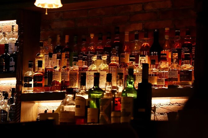 Cellar Of Scotland Walking Tour, taste Edinburgh's finest drinks - The guide: more than a drink server