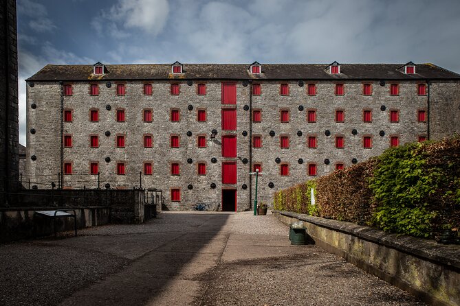 Cork Midleton DistilleryJameson Experience & Whiskey Tasting - The old distillery walk: kilns, mills, and the process in plain language