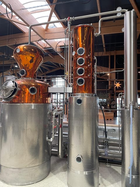 Distillery tour with guide! - Practical tips so your 45 minutes feel easy