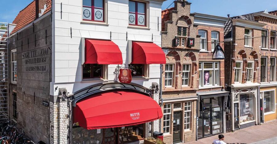 Dordrecht: Distillery Tour with Dutch Gin & Genever Tasting - Price and value: is $11 worth it?