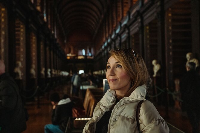 Dublin in a Day: Dublin Castle, Book of Kells, Guinness & Whiskey - River Liffey Walking Tour: Ha’penny Bridge to Temple Bar