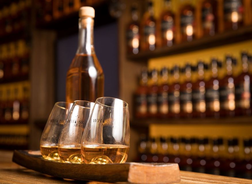 Dublin: Irish Whiskey Museum Blending Tour with Tastings - Quick hits before you go