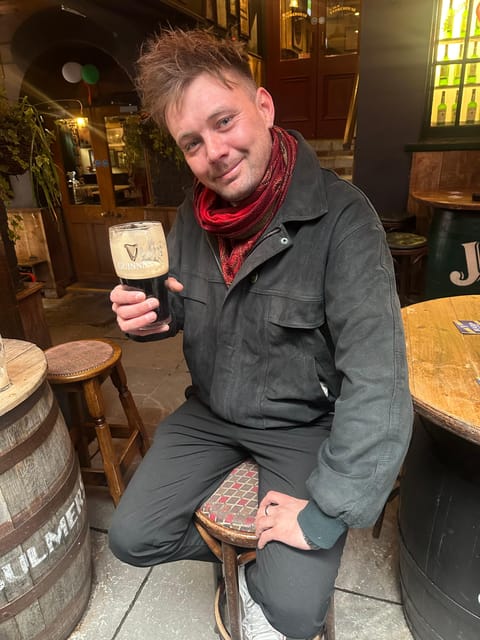 Dublin: Pub Tour. Pour The Perfect Guinness, Whiskey & Music - Traditional Irish music at The Cobblestone: how to get the most out of the hour