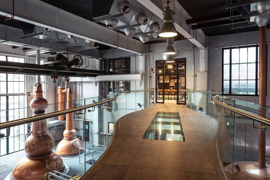Dublin: Roe and Co Distillery Cocktail Workshop Experience - Roe and Co in the Old Guinness Power Station: The Setting That Changes the Mood