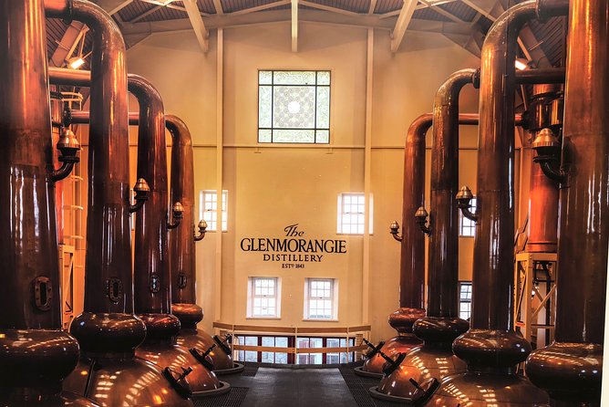 Dunrobin Castle and Glenmorangie Distillery - Local Private Tour - Dunrobin Castle and Gardens: The Main Event Plus Falconry