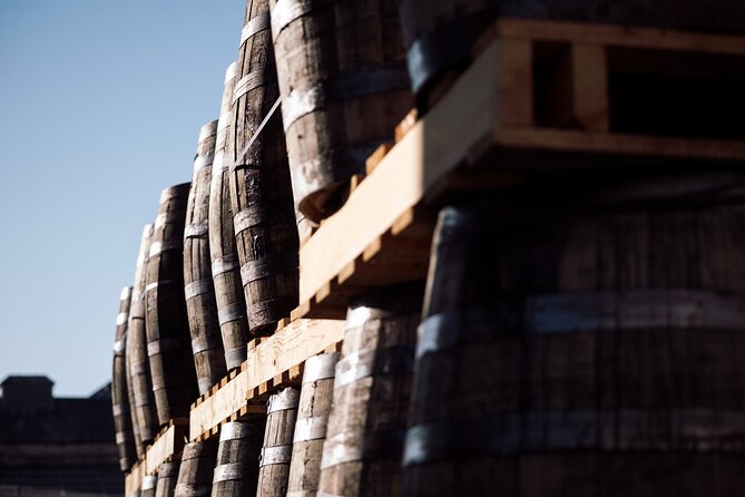 Eden Mill Classic Whisky Tour - Small group comfort: hearing the guide and asking questions