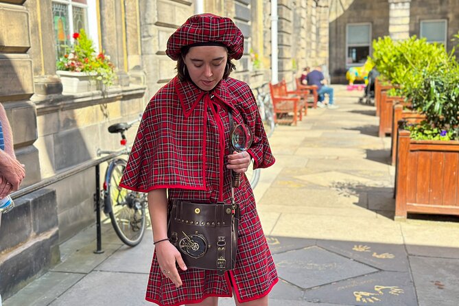 Edinburgh Historical Gems Tour with Whisky & Local Flavours - The included tasting: tablet, haggis, and a dram of whisky