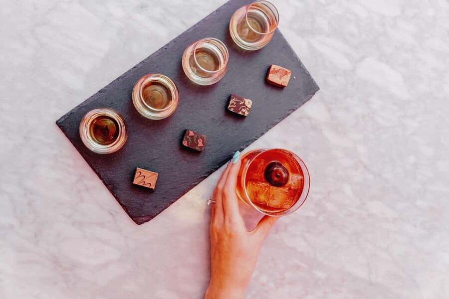 Edinburgh: Luxury Whisky & Scottish Chocolate Tasting - Start at Johnnie Walker Princes Street (and you’re already in the action)