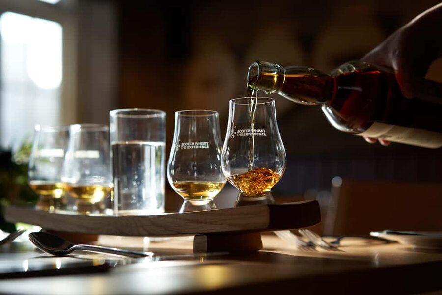 Edinburgh: Scotch Whisky Tasting & 3 Course Dinner - From The Royal Mile to the Casks: Starting at The Scotch Whisky Experience