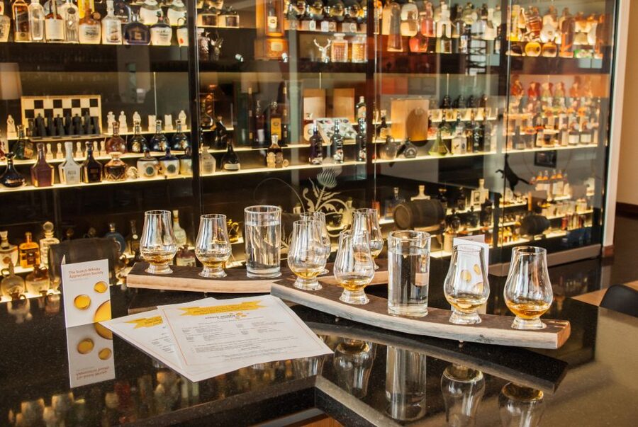 Edinburgh: The Scotch Whisky Experience Tour and Tasting - The Vault Experience: Why the Setting Feels Like a Story