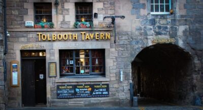 Edinburgh: Tolbooth Tavern Haggis Taster & Whisky Sampling - Tolbooth Tavern on Canongate: your 200-year-old pub stop