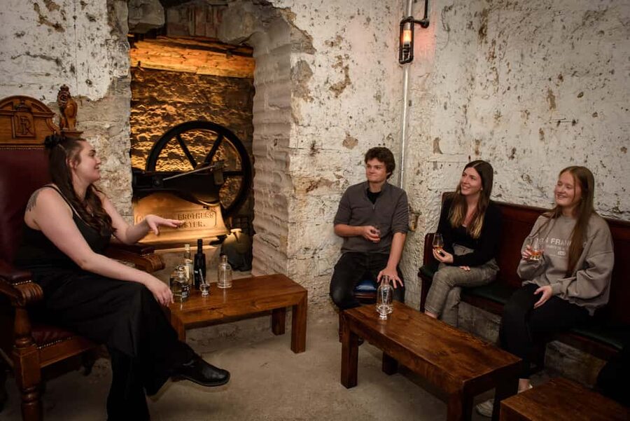 Edinburgh: Underground Vaults Tour with Whisky or Gin - The underground bank vault and Lost Close: what you’re actually seeing