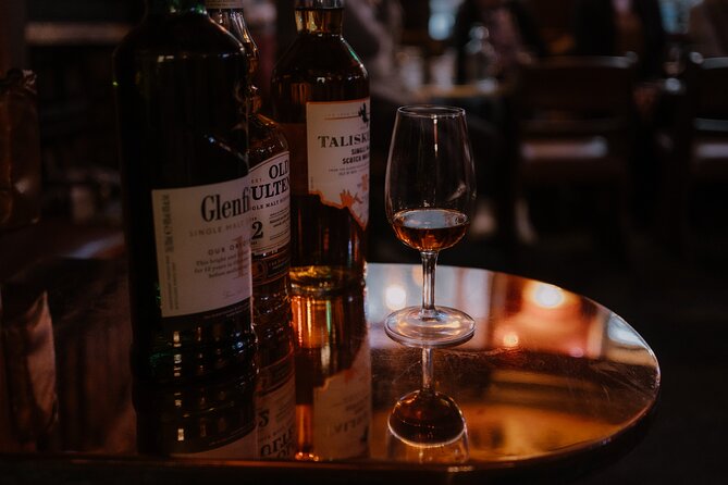 Edinburgh: Whisky Tasting with Storytelling in a Historic Pub - Waverley Bar: the historic pub that sets the mood