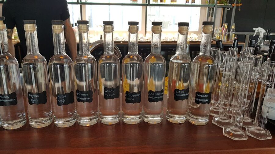Eindhoven: Bottle Distillery Tour and Tasting Experience - Where you start in Eindhoven: the Bottle Distillery front desk