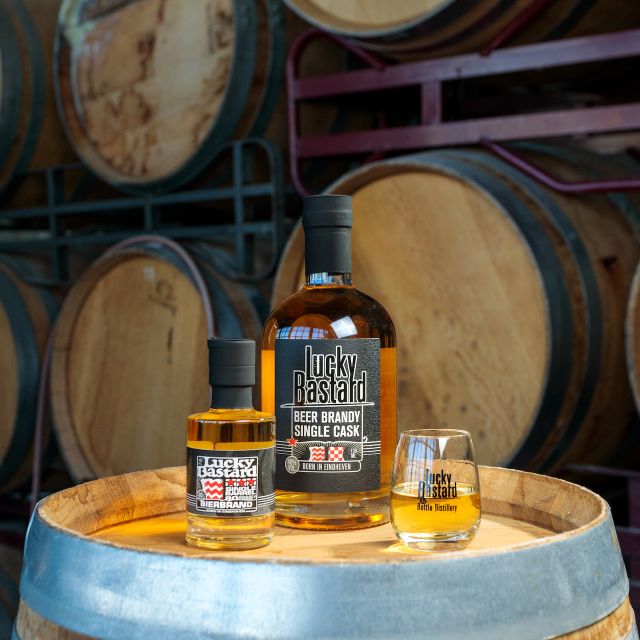 Eindhoven: Bottle Distillery Tour and Tasting Experience - Your tasting flight: three spirits plus a snack that keeps it enjoyable