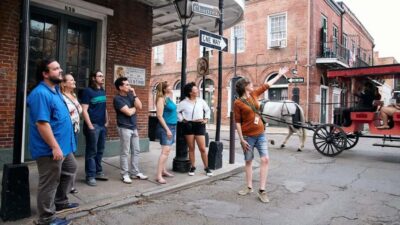 French Quarter: Jackson Square to Bourbon Street Tour - Meeting at the Andrew Jackson Statue: Start With the Quarter’s Pulse