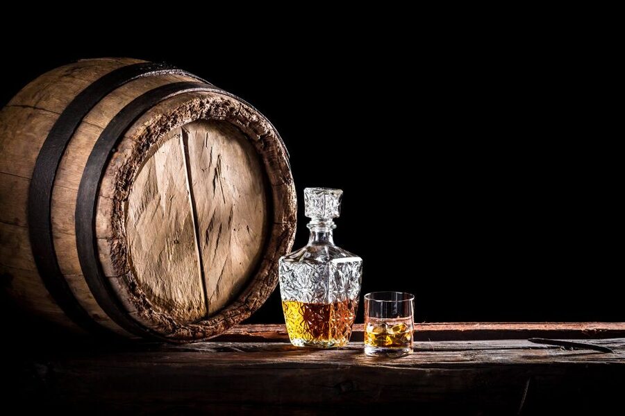 From Edinburgh: Speyside Whisky Trail 3-Day Group Tour - Day 1: Lindores Abbey, Braemar, Whisky Castle, then into Cairngorms country