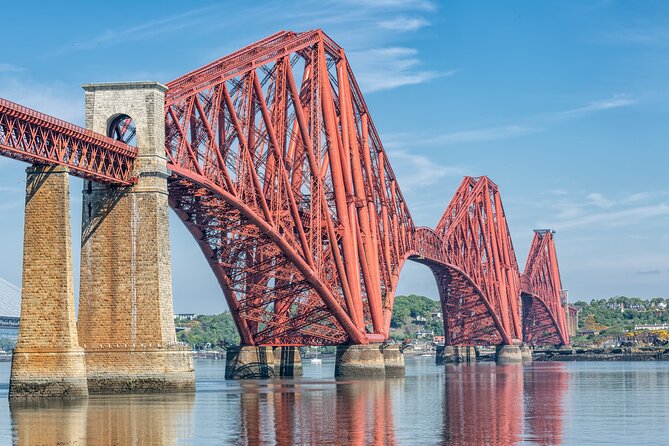 From Edinburgh: St. Andrews and Whisky Tour (Small Group) - St Andrews with ruins and golf history in the same day
