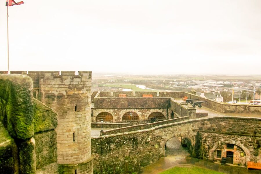 From Edinburgh: Stirling Castle, Loch Lomond & Whisky Tour - The Loch Lomond Stop: Lunch by the Water and Real View Time