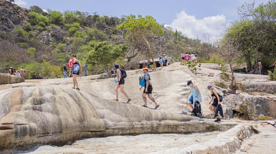 From Oaxaca de Juarez: Hierve el Agua and Mezcal Distillery - Entering Hierve el Agua: petrified waterfalls and real hiking time