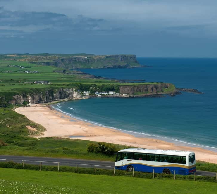 Giants causeway Irish castles & whiskey, Game of thrones - Dunluce Castle: The Greyjoy Connection in Plain Stone