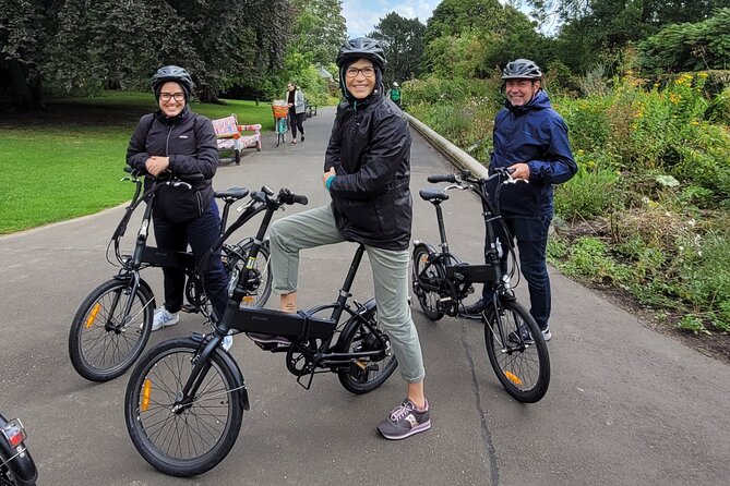Glasgow EBike and Whisky Distillery Tour! - Kelvingrove Art Gallery: admire it, but plan for extra time