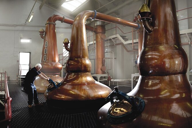 Glengoyne Distillery Tour with Whisky and Chocolate Tasting - A traditional distillery tour that feels hands-on near Glasgow