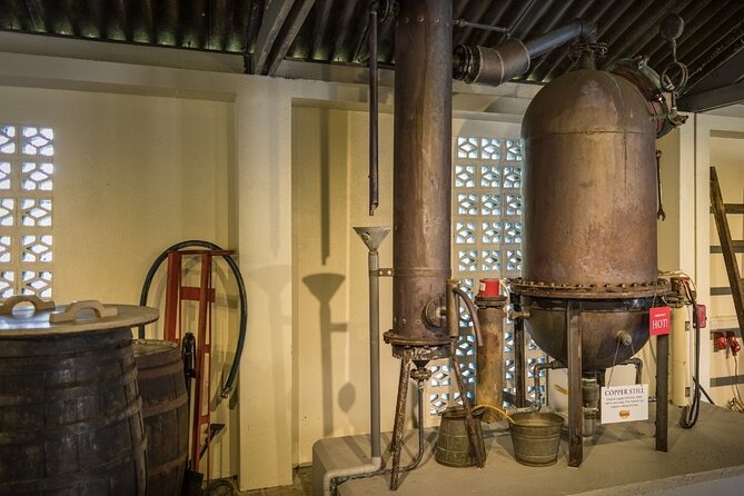 Guided Tour at the Curaçao Liqueur Distillery - Landhuis Chobolobo: Getting Oriented (and Dressing for the Heat)