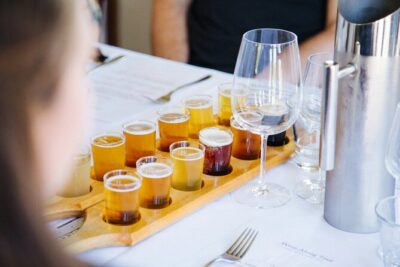 Hunter Valley Wine Tour ex Hunter Valley - Lunch, Cheese, Chocolate, Distillery - Stop 1: Three boutique wineries with guided tastings
