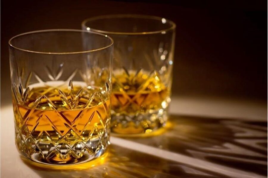Inverness: Outlander Tour with Whisky Tasting - Tomatin Distillery whisky tasting: included, paced, and not just a gimmick