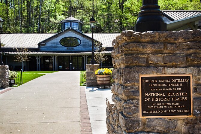 Jack Daniel's Distillery Tour, Tasting and Lynchburg Visit - Lynchburg TN: 90 minutes around the town square
