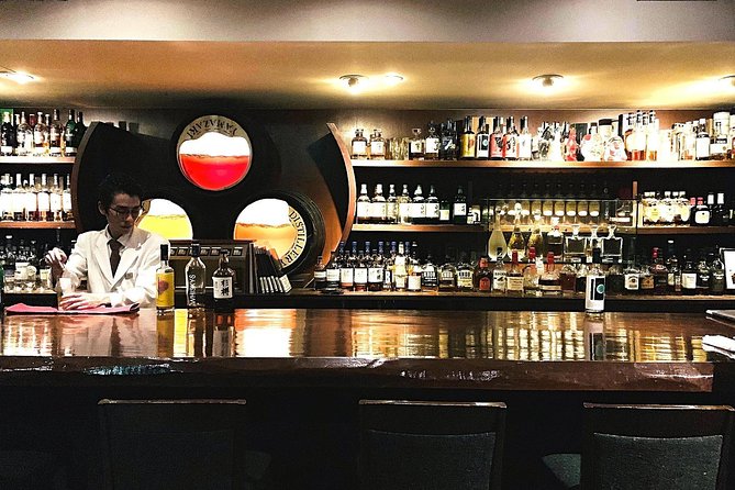 Japanese Whisky Tasting Experience at Local Bar in Tokyo - What You Learn From the Guide (And How It Changes Your Tasting)